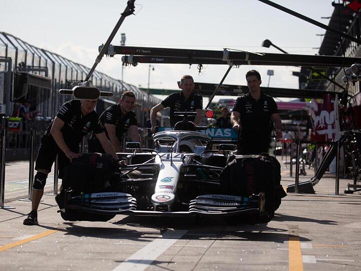 Auch in der Formel 1 sind derzeit die Motoren aus.