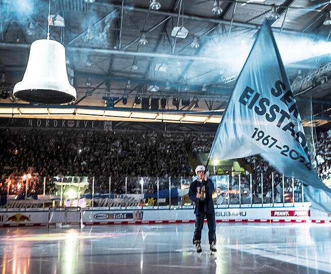 Was die große Feier einer endenden Ära werden soll, gerät sportlich zu einem enttäuschenden Abend .