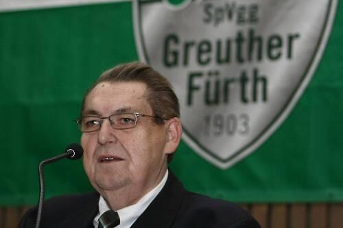 Unzertrennlich: Die SpVgg Greuther Fürth und Edgar Burkart. Jetzt liegt der ehemalige Chef der SpVgg und jetzige Vizepräsident im Koma.