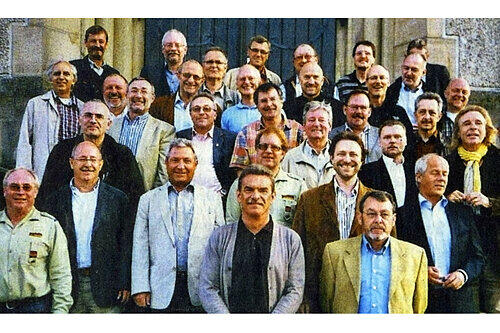 ...die Pfadfinder mit ihrem Promi-Mitglied (2. v. re.). Gerhard Heinz steht unten links.