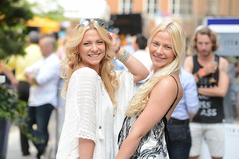 Valentina und Cheyenne Phade