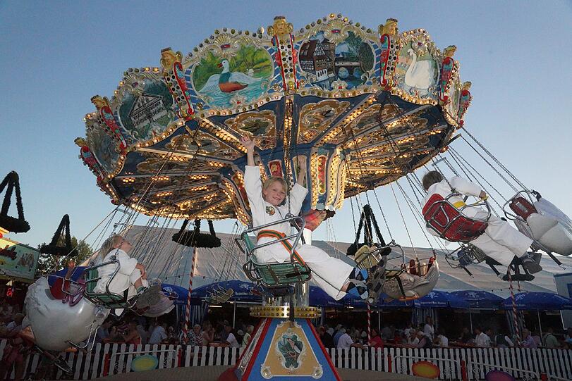 Der Festzug, der Anstich, die Gäste: So schön ist's beim Aubinger Herbstfest.