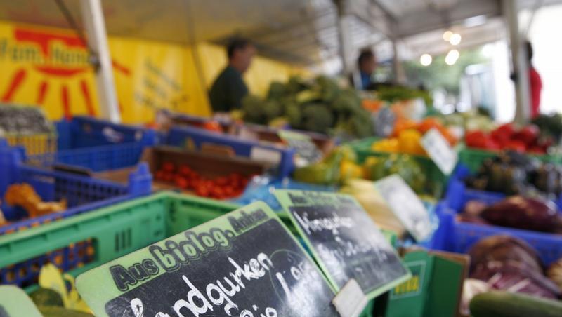 Nicht so gut wie im Bio-Laden, aber dennoch oft "sehr gut" - Bio vom Discounter schnitt in einem Test gut ab Nicht so gut wie im Bio-Laden, aber dennoch oft "sehr gut" - Bio vom Discounter schnitt in einem Test gut ab