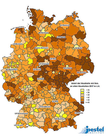 Je dunkler die Farbe, umso höher der Senioren-Anteil.