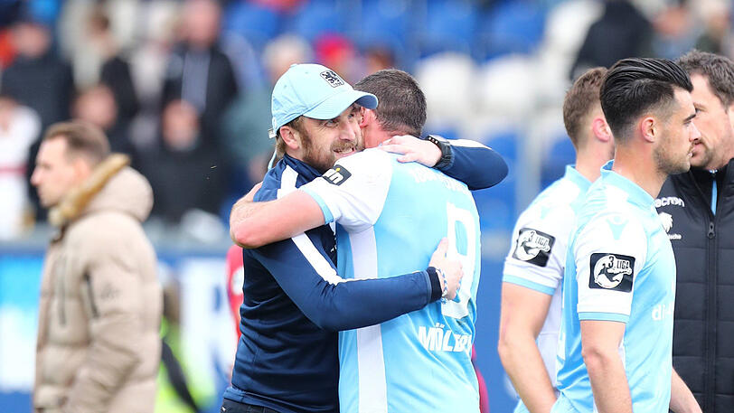 Trainer und Matchwinner des TSV 1860: Daniel Bierofka (l.) und Sascha Mölders.