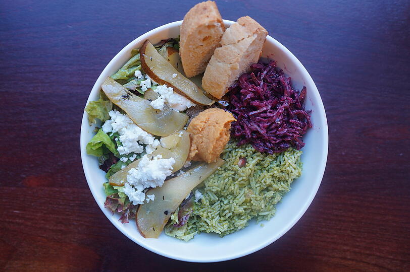 Eine gro&szlig;e Bowl im Salarte schmeckt nicht nur, sondern macht auch satt und fit f&uuml;r den Rest des Tages.