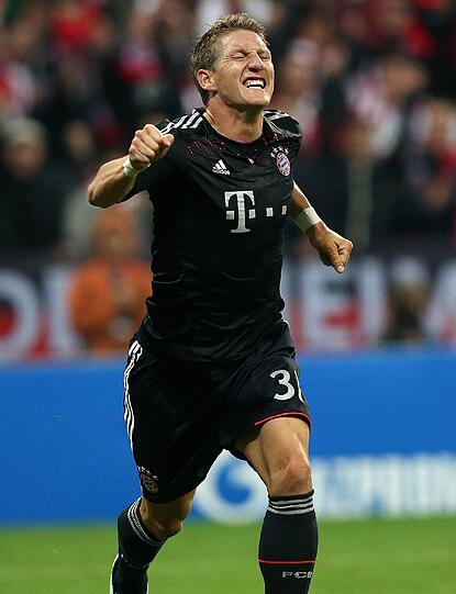 Er war irgendwie alles am Mittwoch: Bastian Schweinsteiger, der Rückkehrer, Erlöser, Spielmacher, Torschütze. Die Bilder