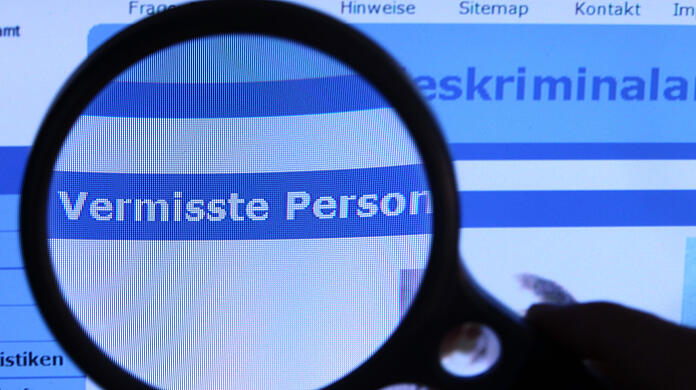 Die Polizei bittet um Mithilfe bei der Suche nach einer vermissten Person.