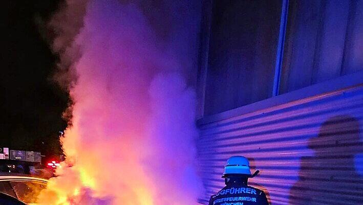 Auch ein BMW und ein Audi hatte der Mann in der Nacht auf Sonntag angezündet.