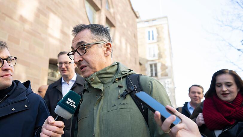 Cem &Ouml;zdemir (Gr&uuml;ne) hat sich zum Ziel gesetzt, weiter voranzukommen.