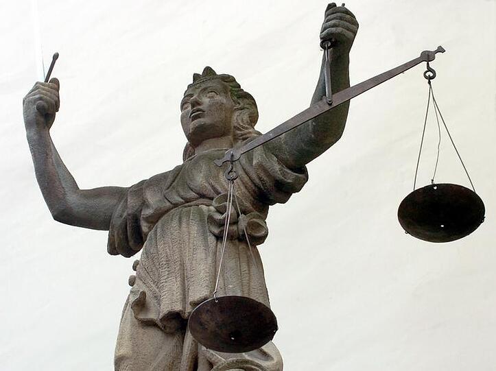 Muss sich ab Mittwoch vor dem Münchner Landgericht verantworten: ein wegen Mordes an seinem Kollegen angeklagter, 40-jähriger Kellner.
