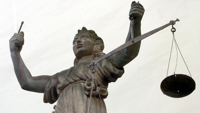 Muss sich ab Mittwoch vor dem Münchner Landgericht verantworten: ein wegen Mordes an seinem Kollegen angeklagter, 40-jähriger Kellner. Muss sich ab Mittwoch vor dem Münchner Landgericht verantworten: ein wegen Mordes an seinem Kollegen angeklagter, 40-jähriger Kellner.