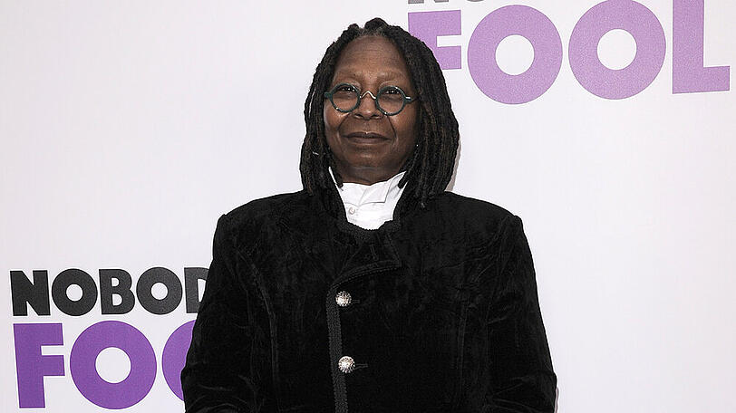 Whoopi Goldberg tauscht ihre Alltagsklamotten doch noch einmal für die Nonnenkluft