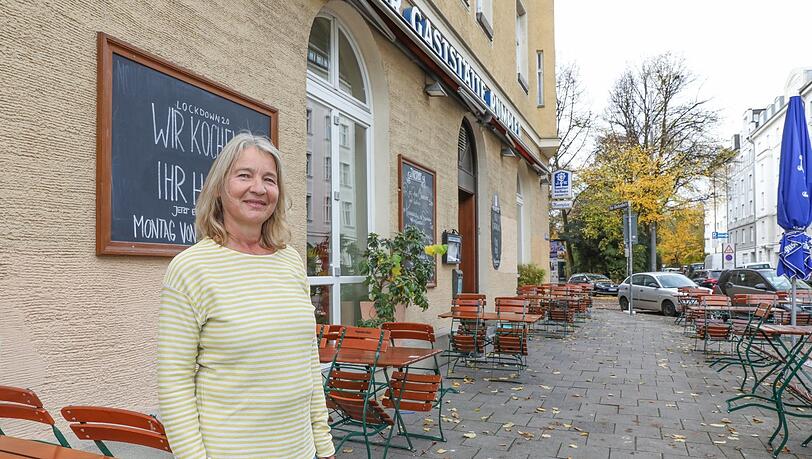 "Ich bin müde", sagt Rumpler-Wirtin Karin Nessenius. Aber trotz allem bleibt sie positiv. "Ich bin müde", sagt Rumpler-Wirtin Karin Nessenius. Aber trotz allem bleibt sie positiv.