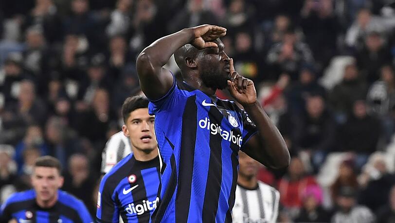 Juventus-Fans hatten Inter-Stürmer Romelu Lukaku rassistisch beschimpft, die Strafe wurde nun aber überraschend aufgehoben. Juventus-Fans hatten Inter-Stürmer Romelu Lukaku rassistisch beschimpft, die Strafe wurde nun aber überraschend aufgehoben.