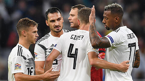 Der Bayern-Block um Joshua Kimmich, Mats Hummels, Manuel Neuer und Jérôme Boateng bereitet dem Bundestrainer derzeit Sorgen