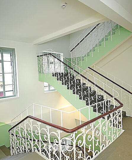 Historisches Treppenhaus der Kuvertfabrik Pasing, der "Kupa".