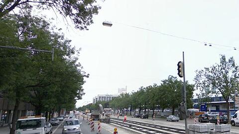 Schon längere Zeit wird entlang der Leopoldstraße gebuddelt und gegraben.