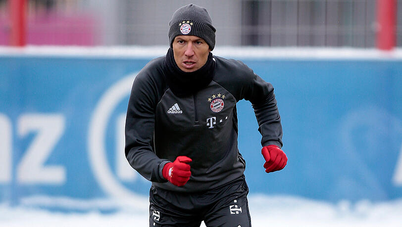 Am vergangenen Montag hat Bayern-Star Arjen Robben seinen Vertrag vorzeitig um ein weiteres Jahr bis zum 30. Juni 2018 verlängert. Am vergangenen Montag hat Bayern-Star Arjen Robben seinen Vertrag vorzeitig um ein weiteres Jahr bis zum 30. Juni 2018 verlängert.