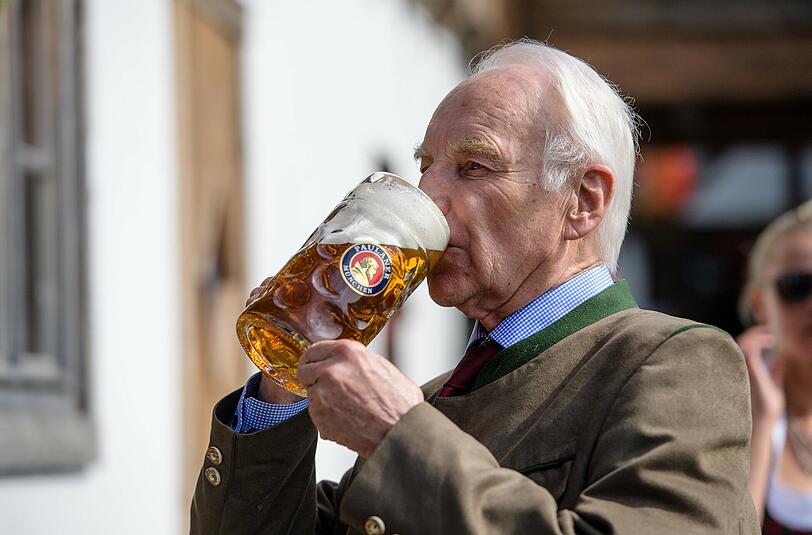 Edmund Stoiber, FC-Bayern-Aufsichtsratmitglied