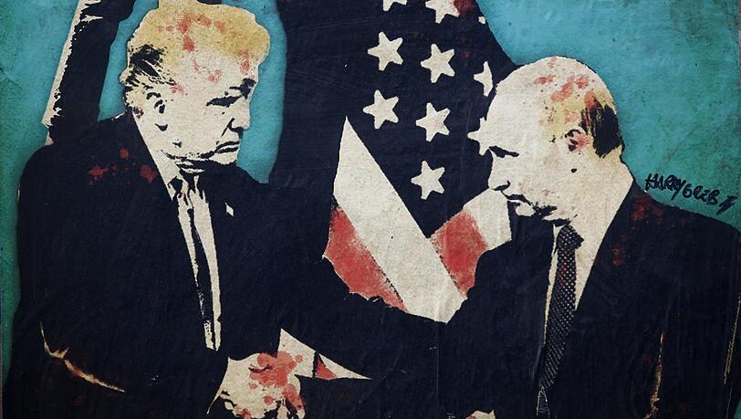 Partners in Crime? So sieht es offenbar der italienische Künstler Harry Greb auf einer Wandmalerei in Rom 2019, auf der dargestellt ist, wie der damalige und künftige US-Präsident Donald Trump dem russischen Präsidenten Putin die Hand gibt.
