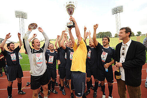 Der AZ-Freizeitkicker-Cup ging erneut an die Atomic Allstars.