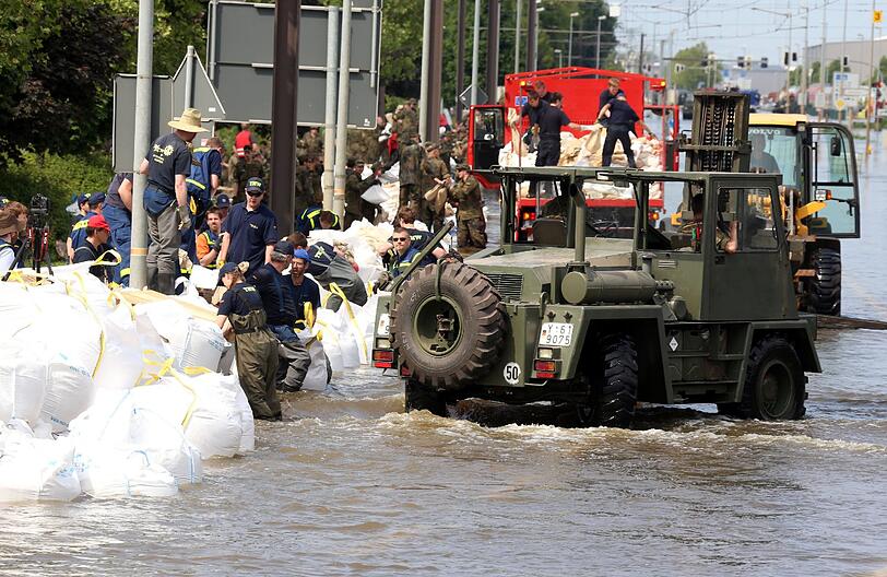 Magdeburg - eine Stadt kämpft gegen das Hochwasser: Die Bilder vom Wochenende und Montag.