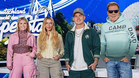 Die Jury der 21. Staffel von "Deutschland sucht den Superstar" am ersten Drehtag im Europa-Park: Beatrice Egli, Loredana, Pietro Lombardi und Dieter Bohlen. (v.l.)