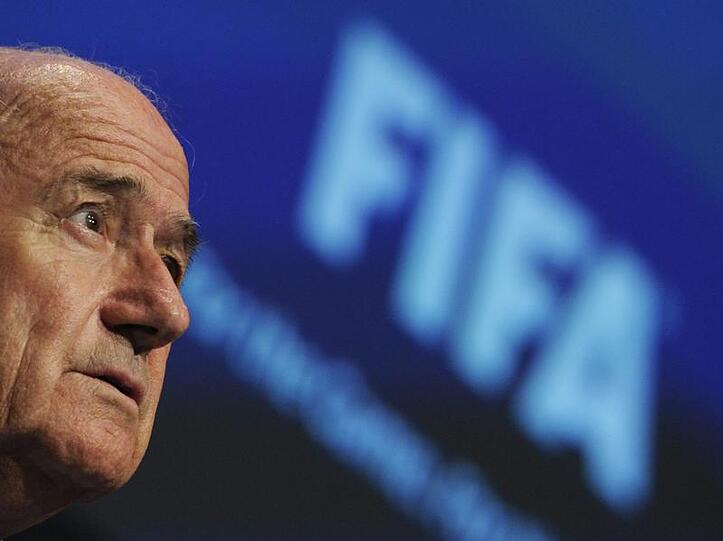 FIFA-Präsident Joseph Blatter: "Wenn man Fußball spielt, muss man die wichtigsten Akteure schützen. Und das sind die Spieler."