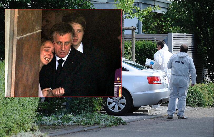 Kleines Bild: Die Familie der ermordeten Bankiersfrau Maria Boegerl, in der Mitte Witwer Thomas Boegerl, steht in Heidenheim nach dem Trauergottesdienst im Eingang der Dreifaltigkeitskirche. Jetzt hat sich Thomas Boegerl umgebracht.