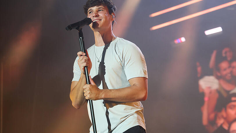 Auf der Bühne zu Hause: Wincent Weiss erzählte bei einem Konzert von seiner neuen Freundin. Auf der Bühne zu Hause: Wincent Weiss erzählte bei einem Konzert von seiner neuen Freundin.