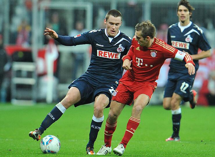 PHILIPP LAHM NOTE 3
Sicherte Ribéry über links ab, konnte als Kapitän jedoch auch nicht mehr schlichtend eingreifen als Ribéry austickte. Seinen Abwehrjob erfüllte Lahm prima.