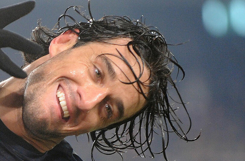 Bei Juventus Turin war Ex-Bayern-Star Luca Toni eher glücklos, kam im vergangenen Jahr nur 15 Mal zum Einsatz. Jetzt wechselt er zu Al-Nasr SC Dubai.