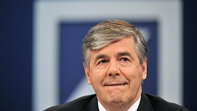 Josef Ackermann: Der frühere Deutsche-Bank-Chef erhielt in besten Zeiten 14 Millionen Euro pro Jahr.