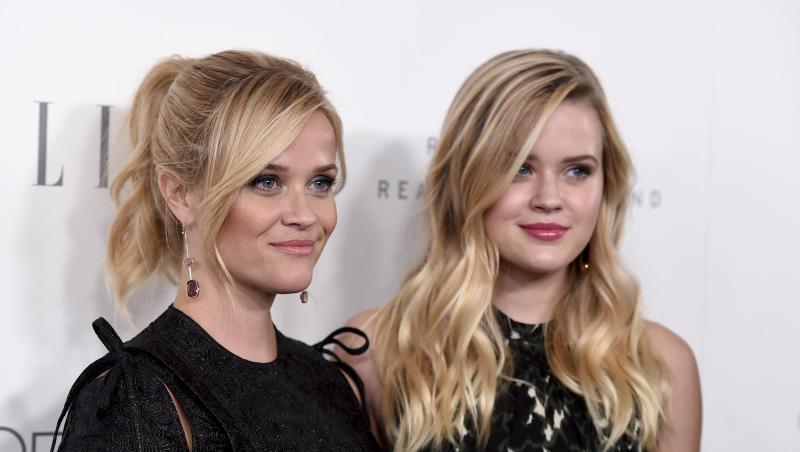 Ava Phillippe hat von ihrer Mutter Reese Witherspoon auch harte Arbeit gelernt.