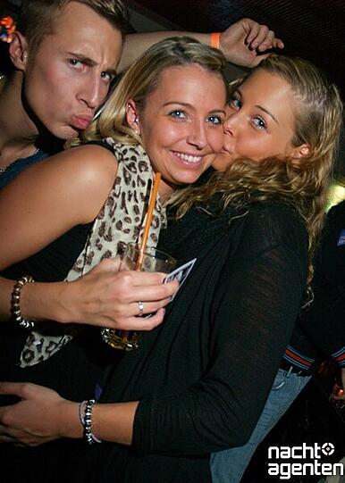 &bdquo;Garden & Restaurant&ldquo; im Crowns Club (Samstag, 05.11.2011). Noch mehr Fotos gibt es unter www.nachtagenten.de.