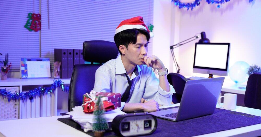 Trotz-Weihnachtsurlaub-Viele-Menschen-bleiben-f-r-den-Chef-erreichbar