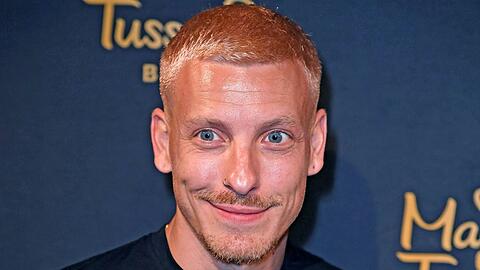 Felix Lobrecht arbeitet seit einem Jahr daran, sich als Techno-DJ und -Produzent Azzel 447 einen Namen zu machen.