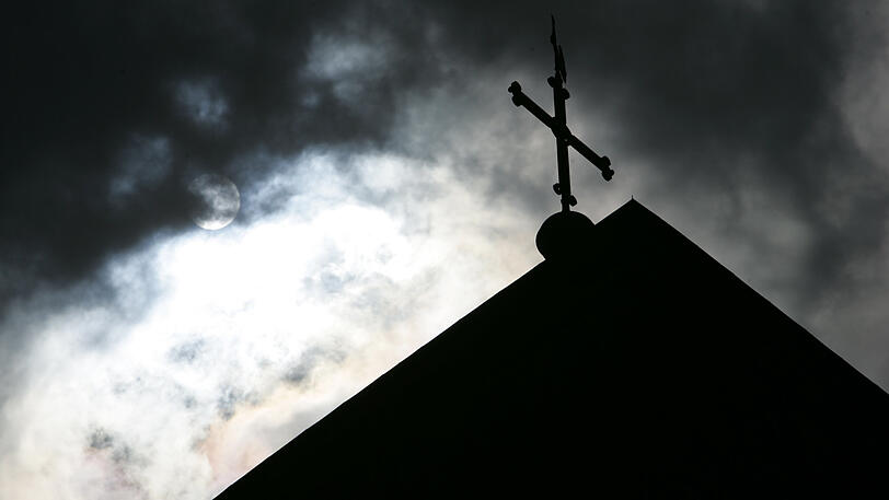 Viele der betreffenden Priester sind mittlerweile nicht mehr am Leben. (Symbolbild)