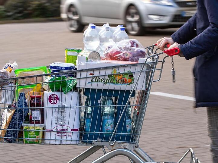 Die Verbraucherpreise gaben im Juli gemessen am Vorjahresmonat um 0,1 Prozent nach.