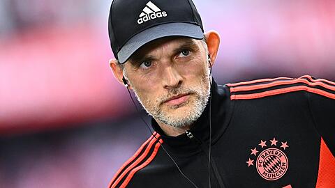 Münchens Cheftrainer Thomas Tuchel kommt ins Stadion.