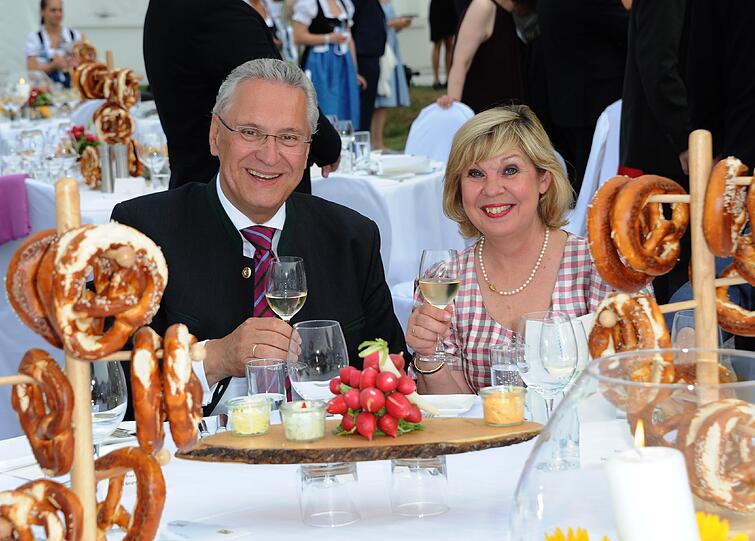 Der bayerische Innenminister Joachim Herrmann und seine Frau Gerswid.