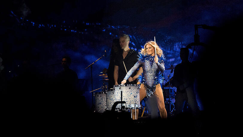 Riesen-Auftakt der Riesen-Tournee: Die Fans von Helene Fischer bekamen beim Konzert in Hannover einiges geboten.