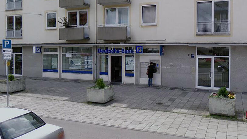 Die Filiale der Deutschen Bank in der Kreillerstraße: Hier ereignete sich der Vorfall. Die Filiale der Deutschen Bank in der Kreillerstraße: Hier ereignete sich der Vorfall.