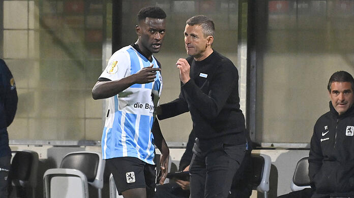 Merveille Biankadi und Michael Köllner.
