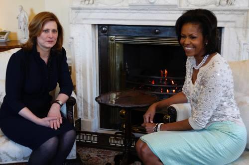 Kamingespräch: Michelle Obama (r.) mit Sarah Brown.