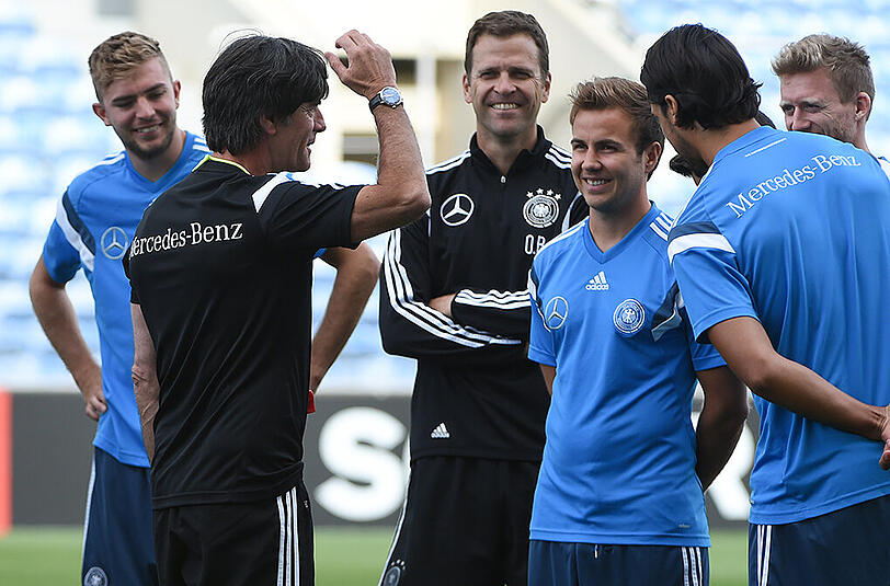Joachim Löw setzt Vertrauen in seine Weltmeister.