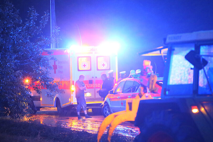 Die 60-Jährige war kurz aus dem Haus gegangen und nicht wieder zurückgekehrt. Der Einsatz dauerte bis in die späten Abendstunden.