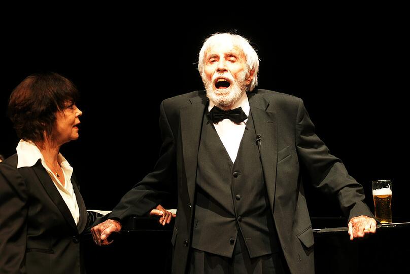 Jopie Heesters sing mit 108 im Prinze: Die Bilder vom Auftritt