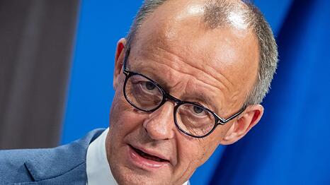 Bundeskanzler Friedrich Merz wird zum Abschluss des Petersberger Klimadialogs erwartet. (Archivbild)